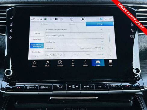 Used 2023 Jeep Wagoneer Series II AWD/4WD image 7