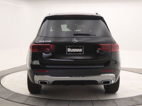 New 2026 Mercedes-Benz GLB 250 image 3