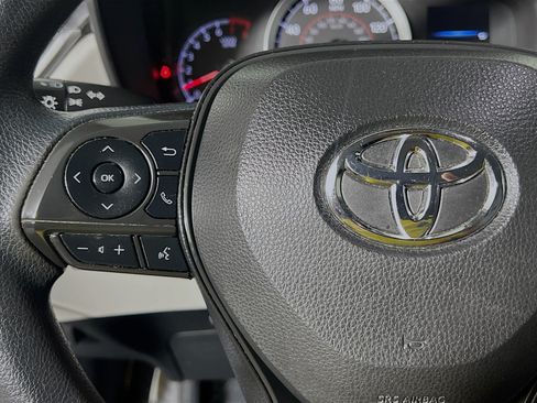 Used 2022 Toyota Corolla Cross L FWD image 18