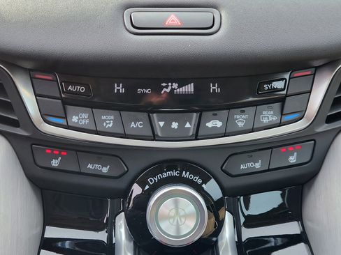 Certified 2025 Acura TLX w/ Technology Package image 22