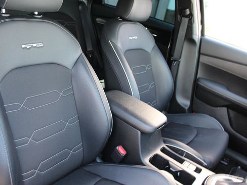 Certified 2024 Kia Forte GT-Line image 17