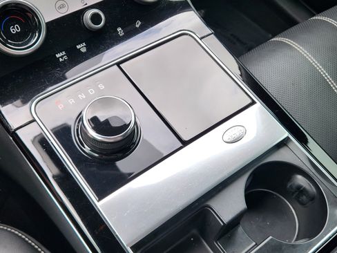 Certified 2019 Land Rover Range Rover Velar R-Dynamic SE AWD/4WD image 14