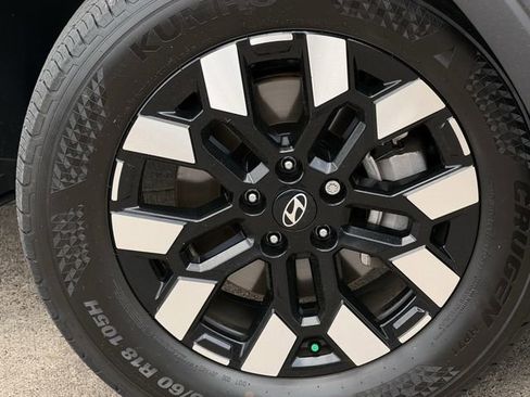 Used 2025 Hyundai Santa Cruz SEL FWD image 6