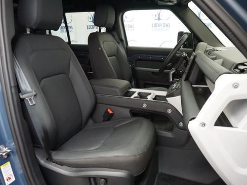 Used 2025 Land Rover Defender 110 S image 20