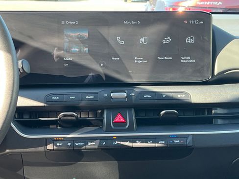 Used 2025 Kia K4 LXS image 21