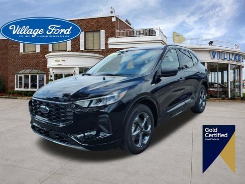 Certified 2023 Ford Escape ST-Line w/ Tech Pack #1 AWD/4WD image 1