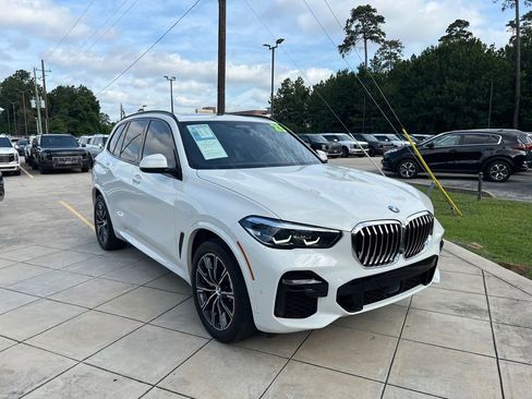 Used 2023 BMW X5 xDrive40i w/ M Sport Package AWD/4WD image 3