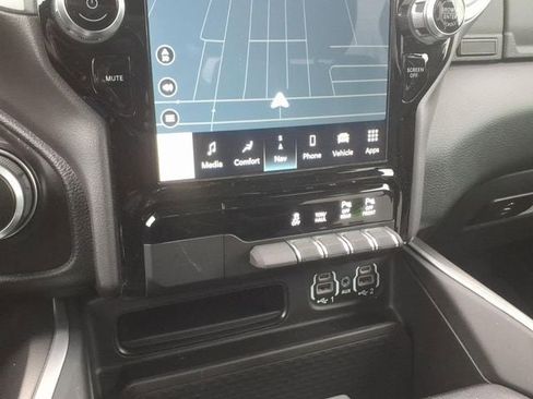 Used 2023 RAM 1500 Big Horn image 18