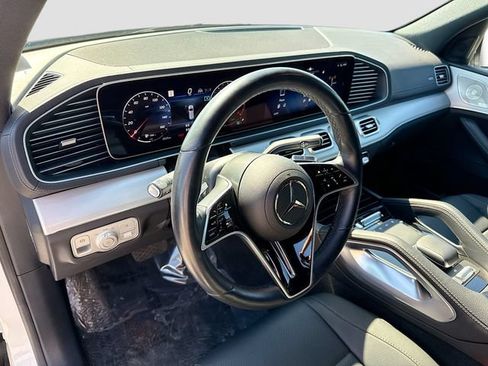 Used 2025 Mercedes-Benz GLS 450 4MATIC image 28