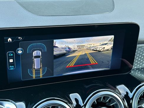 Certified 2025 Mercedes-Benz GLB 250 4MATIC image 19