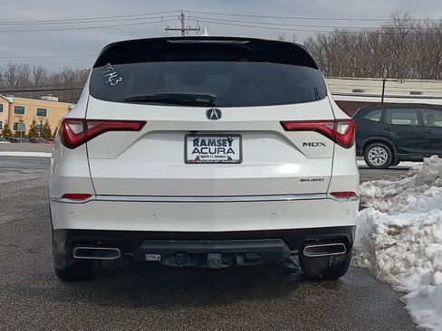 Certified 2023 Acura MDX SH-AWD w/ Technology Package image 4