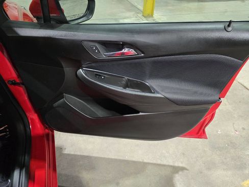 Used 2016 Chevrolet Cruze LT image 31