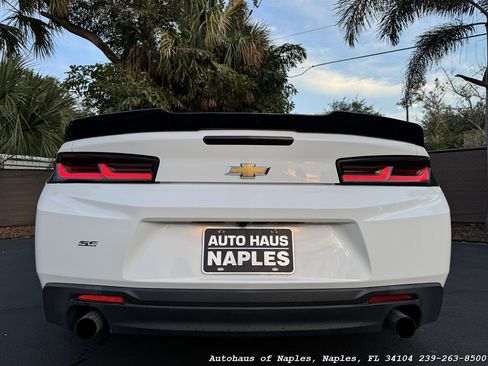 Used 2018 Chevrolet Camaro SS RWD image 17