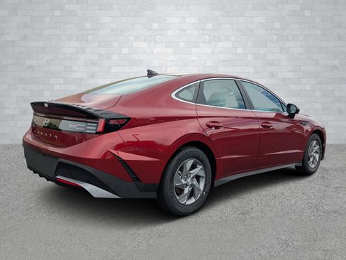 New 2025 Hyundai Sonata SE image 4