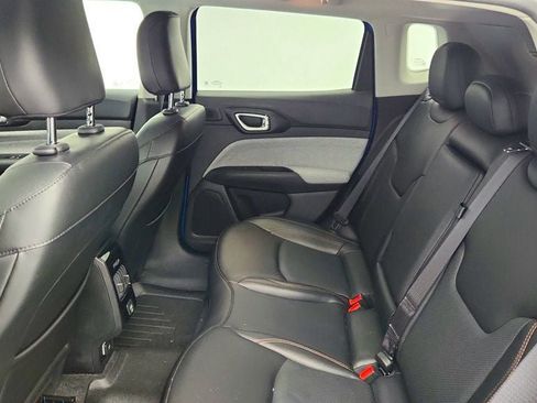 Used 2022 Jeep Compass Latitude w/ Sun and Sound Group image 21