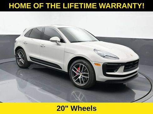 Used 2023 Porsche Macan S AWD/4WD image 8