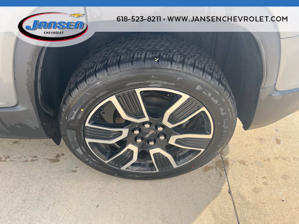Used 2021 GMC Acadia SLE w/ Elevation Edition FWD image 9