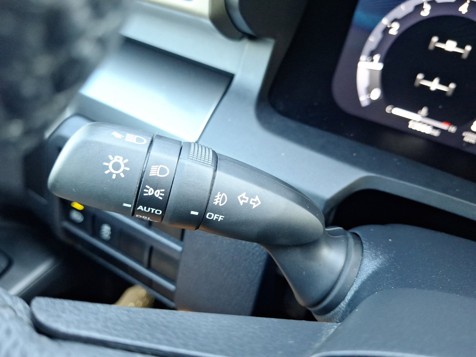 Used 2025 Toyota Tacoma TRD Off-Road AWD/4WD image 23