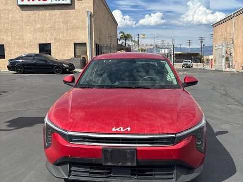 Used 2025 Kia K4 FWD image 2