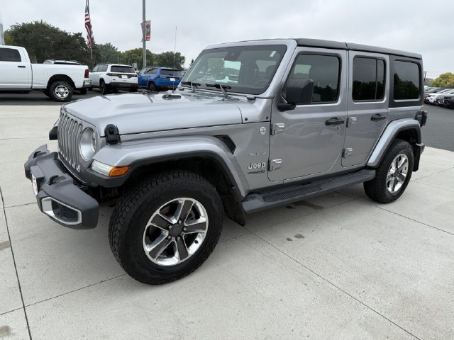 Used 2019 Jeep Wrangler Unlimited Sahara AWD/4WD image 4