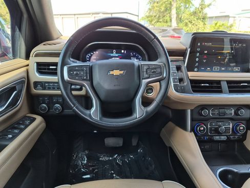 Used 2023 Chevrolet Tahoe Premier AWD/4WD image 13