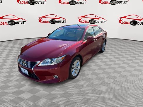 Used 2015 Lexus ES 300h w/ Navigation System Package FWD image 4