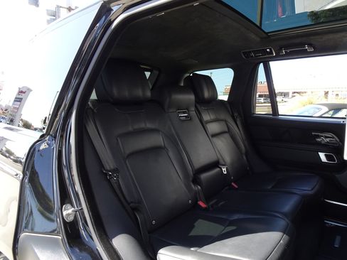 Used 2018 Land Rover Range Rover Long Wheelbase Autobiography AWD/4WD image 17