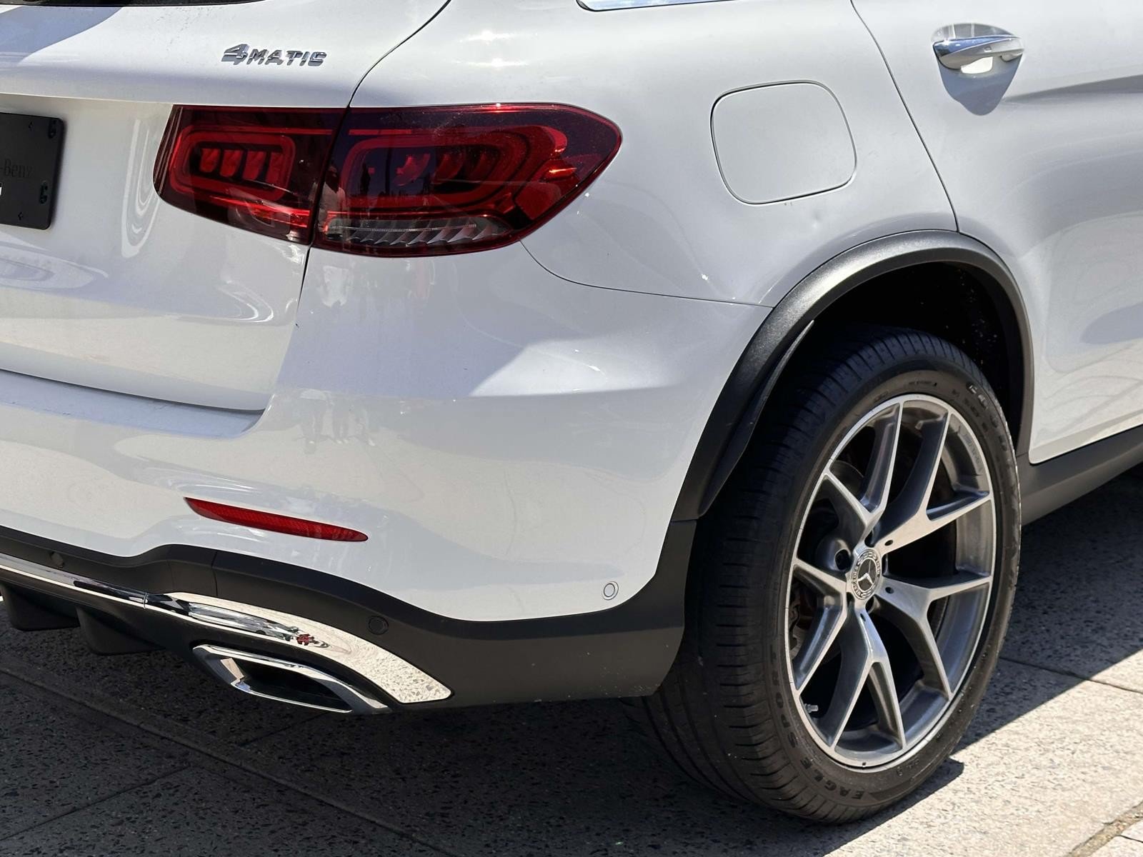 Used 2022 Mercedes-Benz GLC 300 4MATIC image 12