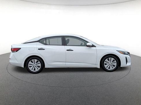 Used 2024 Nissan Sentra S image 4