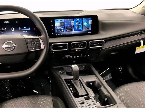 New 2027 Nissan Sentra SV w/ Floor Mat Package FWD image 8