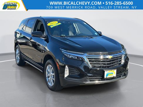 Used 2022 Chevrolet Equinox LT image 1