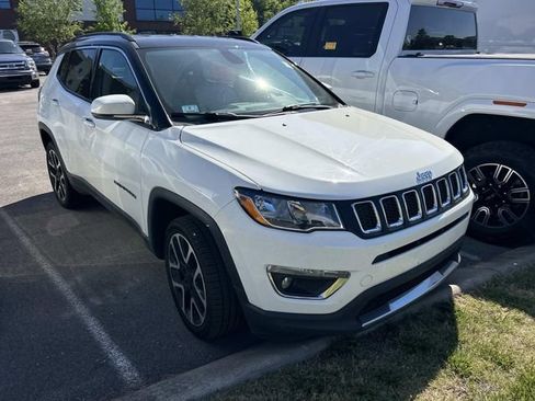 Used 2020 Jeep Compass Limited AWD/4WD image 3