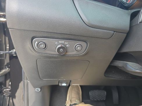 Used 2023 Buick Encore GX Select w/ Safety Package II AWD/4WD image 19