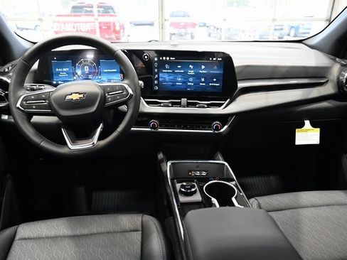New 2026 Chevrolet Equinox LT image 12