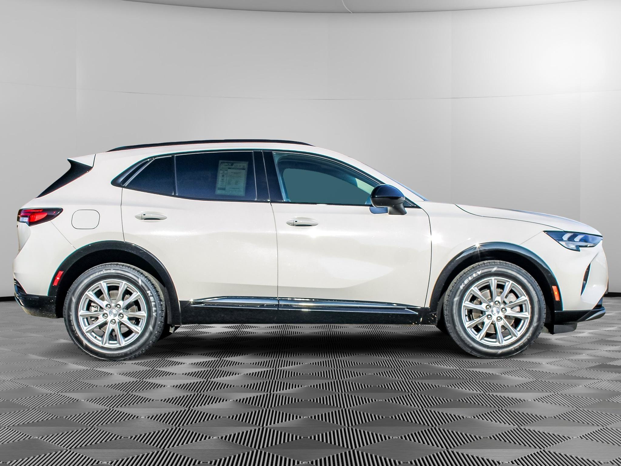 Used 2021 Buick Envision Essence w/ Sport Touring Package AWD/4WD image 2