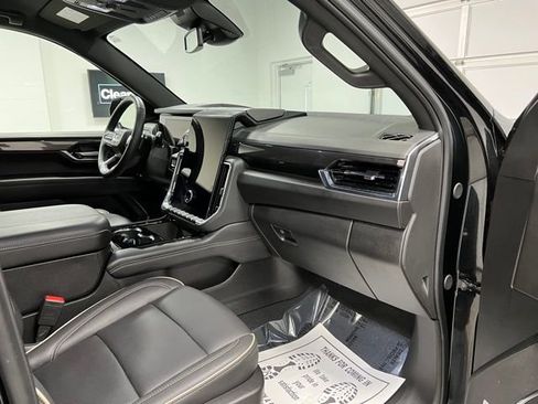 Used 2025 GMC Yukon XL Elevation w/ LPO, Get Active Package AWD/4WD image 55