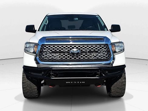 Used 2021 Toyota Tundra SR5 w/ SR5 Leather Package AWD/4WD image 12
