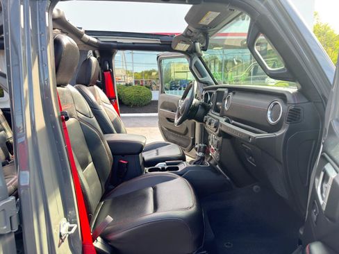 Used 2020 Jeep Wrangler Unlimited Rubicon w/ Quick Order Package 28Y Recon AWD/4WD image 32