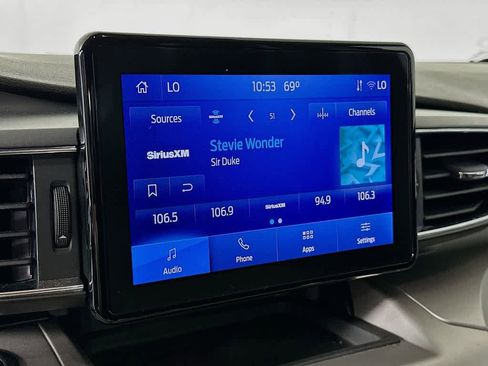 Certified 2022 Ford Explorer XLT w/ Equipment Group 202A image 17