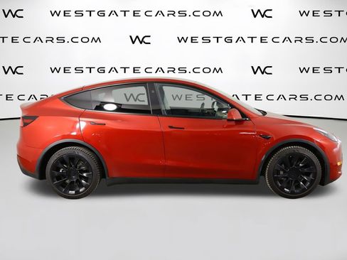 Used 2023 Tesla Model Y Long Range AWD/4WD image 53