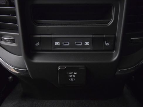 New 2026 RAM 2500 Laramie AWD/4WD image 42