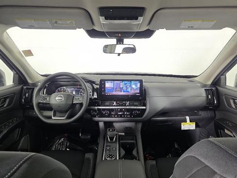 New 2026 Nissan Pathfinder SV image 34