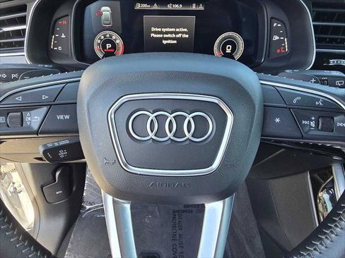 Used 2019 Audi Q8 Premium Plus w/ Premium Plus AWD/4WD image 26