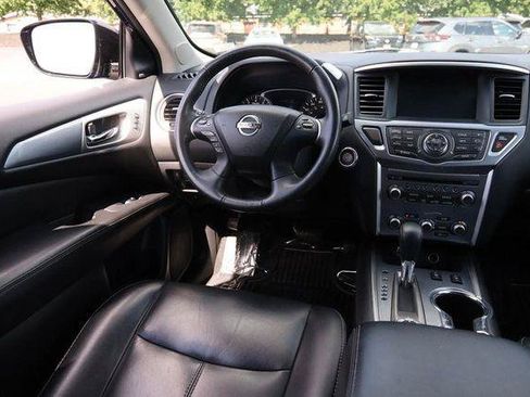 Used 2017 Nissan Pathfinder SL w/ SL Premium Package AWD/4WD image 28