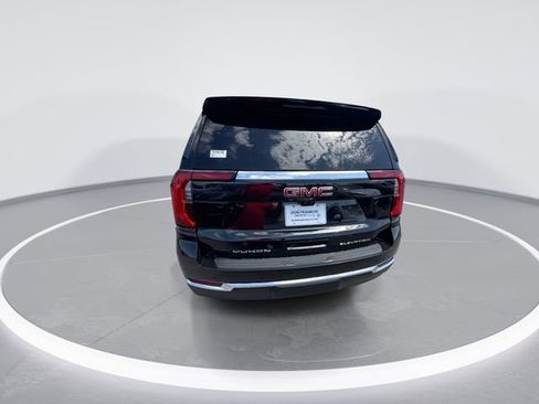 New 2026 GMC Yukon XL Elevation w/ Elevation Premium Package AWD/4WD image 7