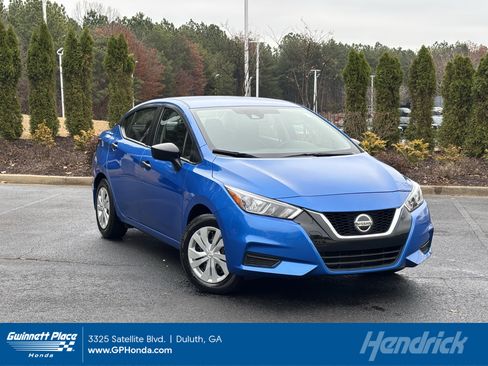 Used 2022 Nissan Versa S image 1