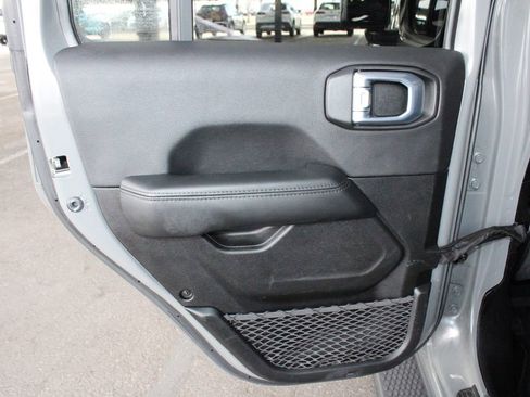 Used 2022 Jeep Wrangler Unlimited Sahara AWD/4WD image 42