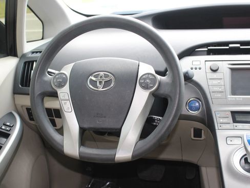 Used 2012 Toyota Prius Three FWD image 12