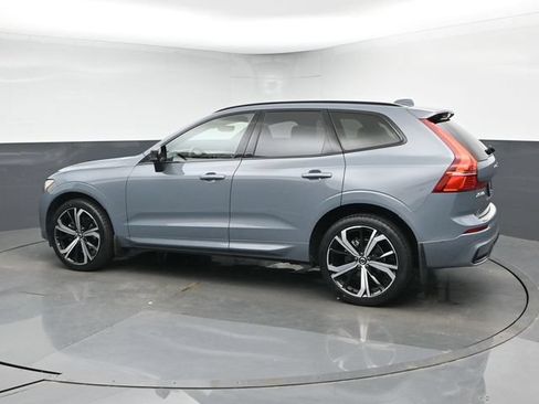 Used 2023 Volvo XC60 B5 Ultimate w/ Climate Package FWD image 7