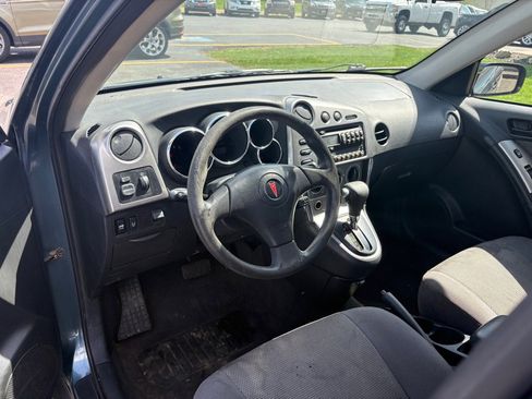 Used 2008 Pontiac Vibe w/ Preferred Package FWD image 13